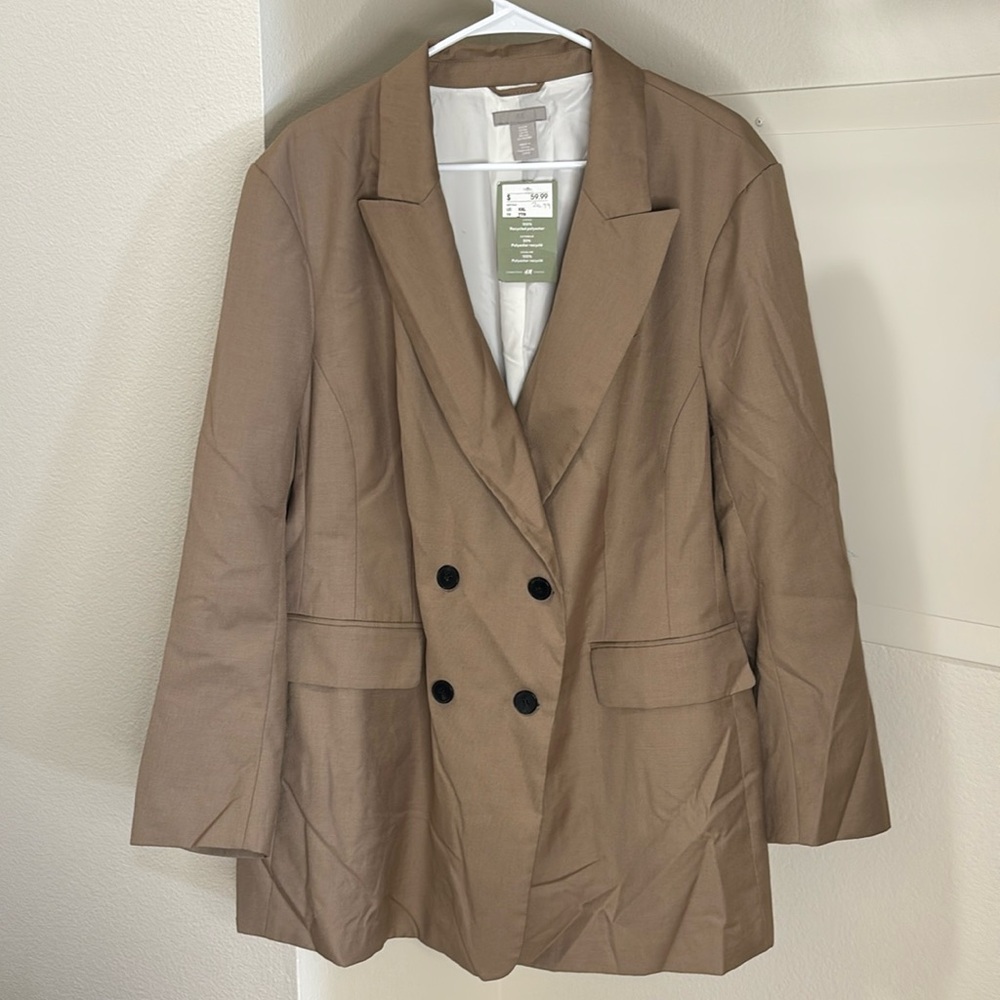 H&M Women’s Beige Double-Breasted Blazer